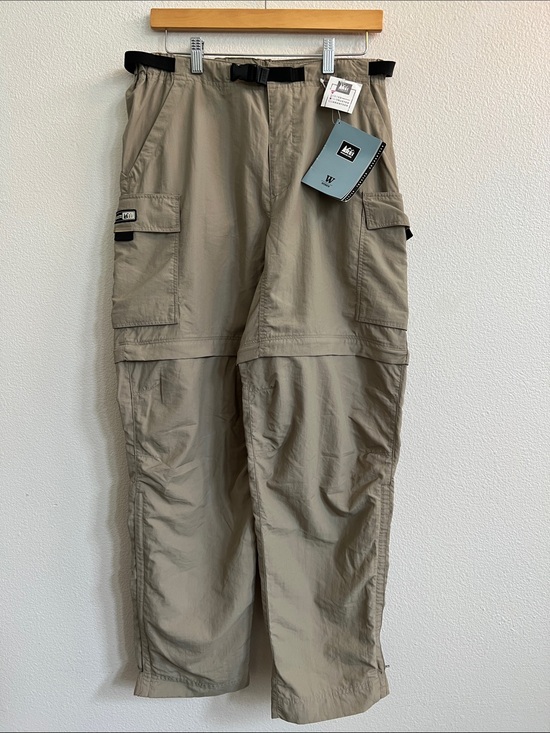 REI Pants - REI Sahara Zip-Off Utility Cargo Convertible Pants Buckskin Tan Women's Size 10